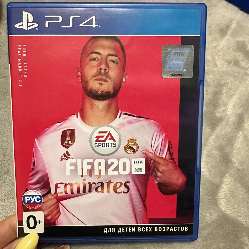 FIFA 20 PS4 Game Case - Red and White (Russian)